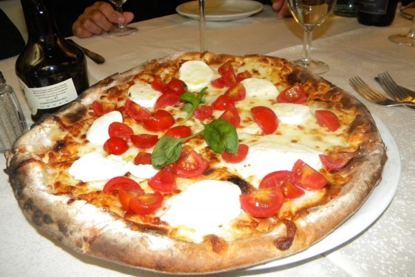 Osteria Pizzeria per Bacco
la Morra, Italy