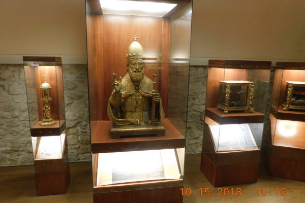 Bust and relics of the Saint